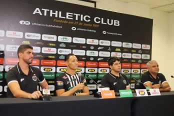 Athletic apresenta o centroavante Ricardo Oliveira!