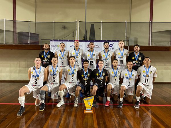 Leia mais sobre o artigo Jovem equipe do Uberlândia Vôlei/Praia Clube quer lugar ao sol no vôlei masculino