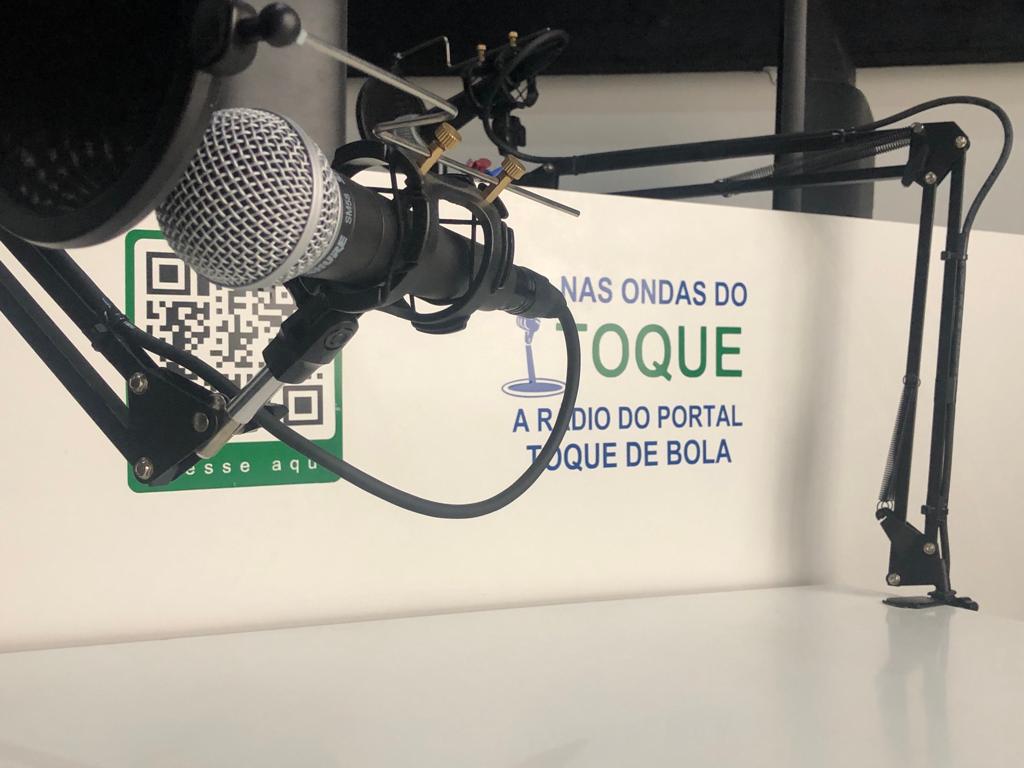 Leia mais sobre o artigo Uma estreia, dois “boas noites”. Bem-vindo ao rádio!
