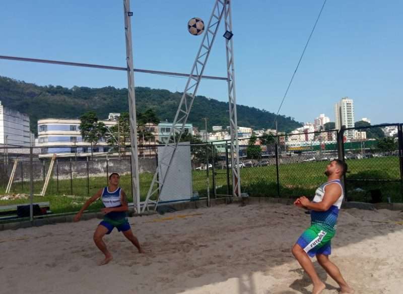 Leia mais sobre o artigo Futevôlei em JF! Esporte cresce no embalo do Brasileirão e da Champions do Gonzagão