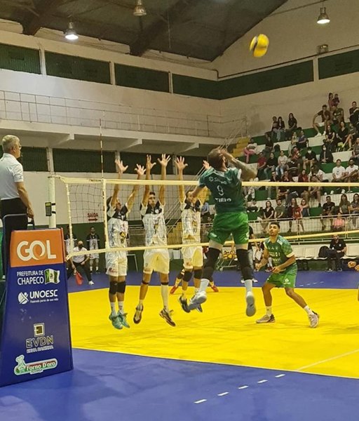 Leia mais sobre o artigo JF Vôlei perde para Chapecó e é rebaixado na Superliga B