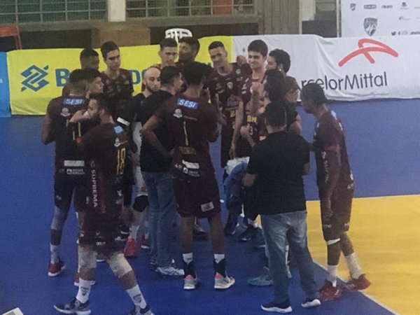 Leia mais sobre o artigo JF Vôlei e Aprov/Chapecó: “duelo de campeões” pode valer a permanência na Superliga B