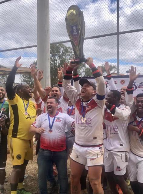 Leia mais sobre o artigo Tô Maluco comemora título da Supercopa dos Campeões Bahamas