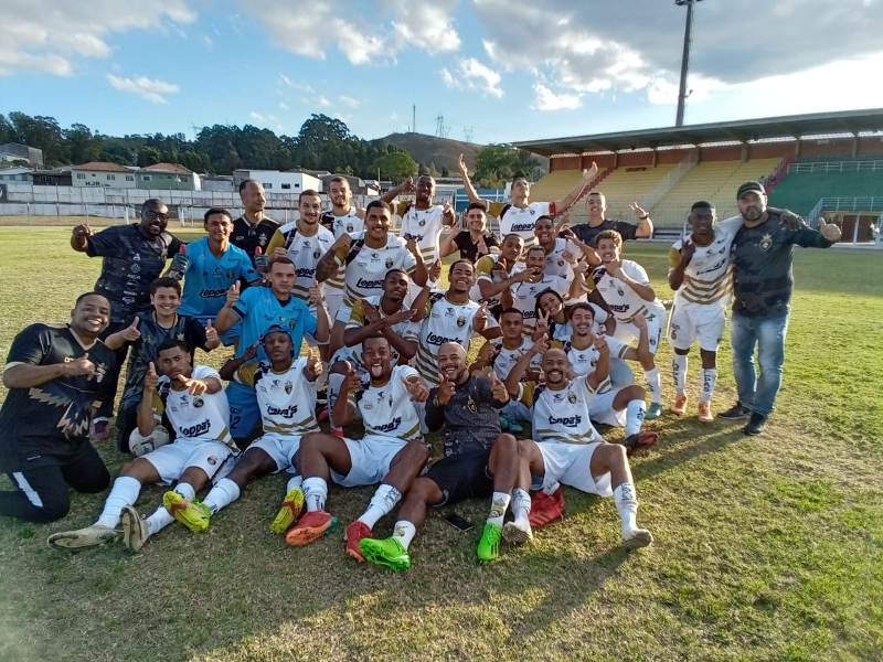 Leia mais sobre o artigo Comemora, Villa Real! Vitória vale vaga na segunda fase