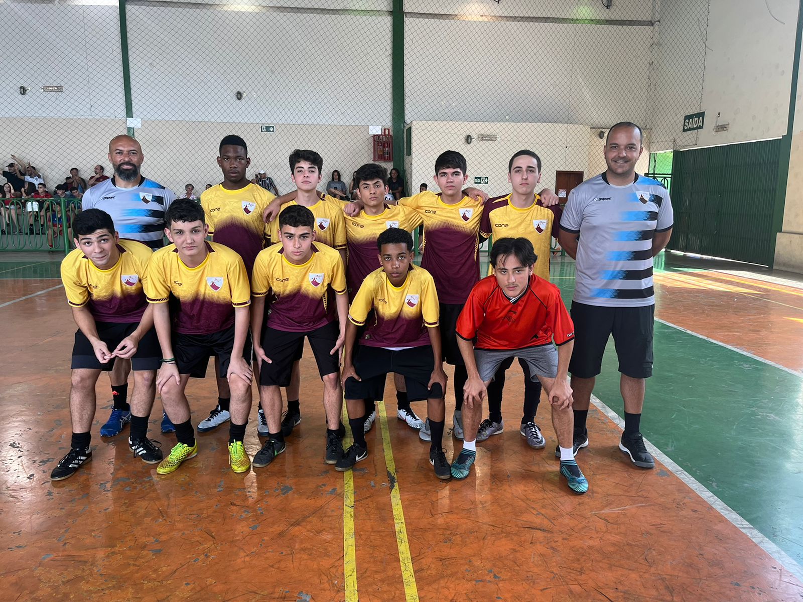 Leia mais sobre o artigo Começou a 8ª Copa Toque de Bola de Futsal. Veja resultados e galeria de fotos