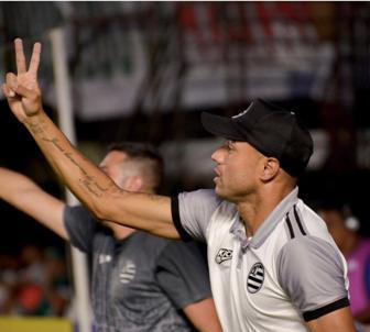 Leia mais sobre o artigo Campeonato Mineiro terá treinador campeão inédito