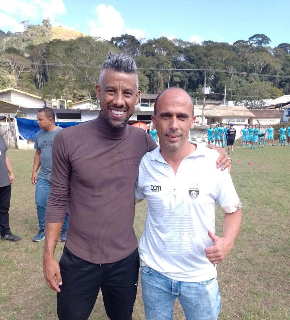 Leia mais sobre o artigo Villa Real vence amistoso contra equipe de Léo Moura