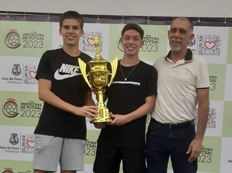Leia mais sobre o artigo Copa Prefeitura de Futsal: veja todos os destaques. Panathlon entrega Taça Disciplina