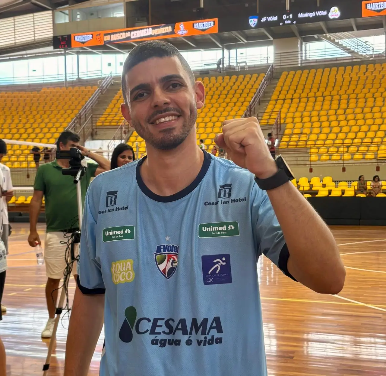 Leia mais sobre o artigo Entrevista exclusiva: invicto, JF Vôlei abre duelo eliminatório contra “pedra no sapato”
