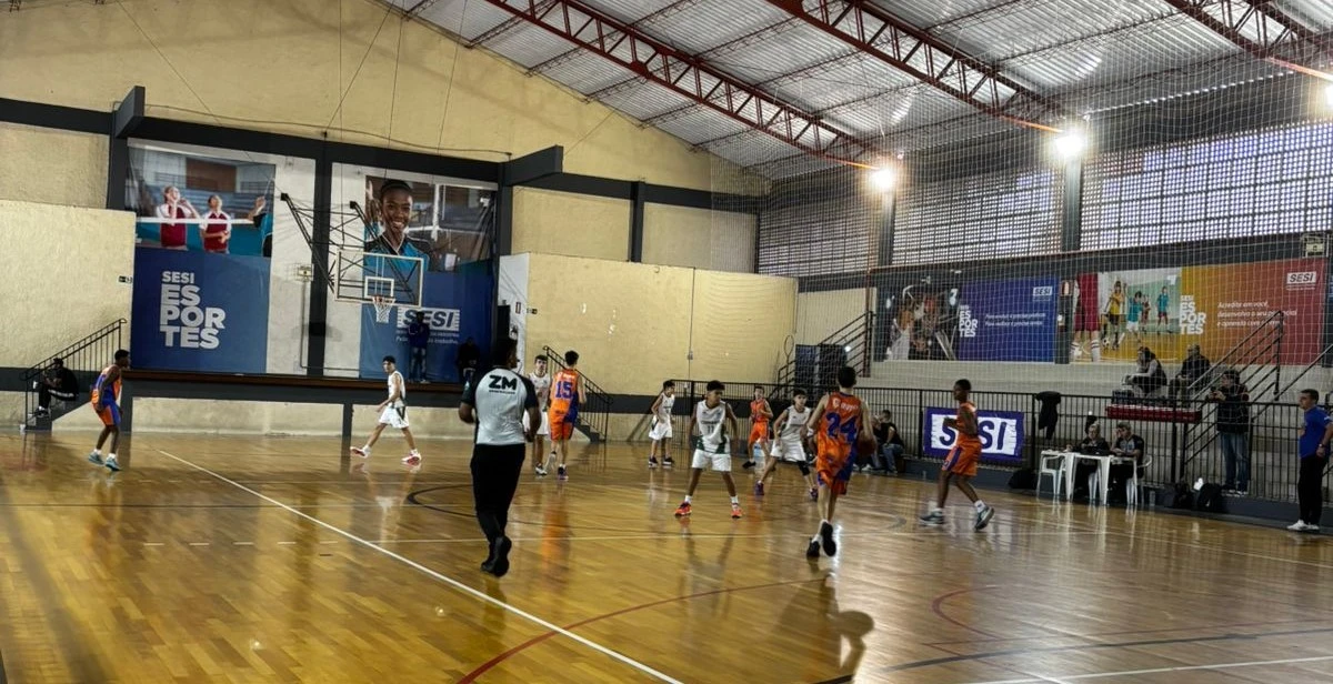 Leia mais sobre o artigo Basquete: equipes juiz-foranas alcançam vitórias e classificação