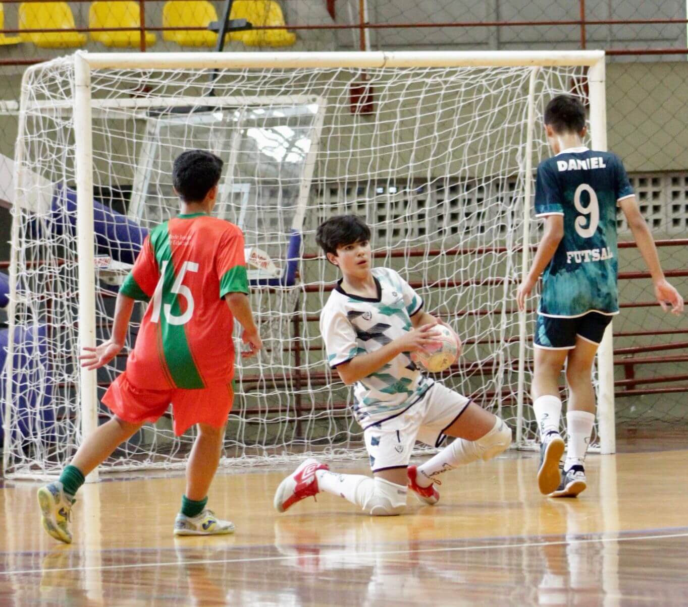 Leia mais sobre o artigo Jogos Intercolegiais 2025: conheça os campeões do futsal