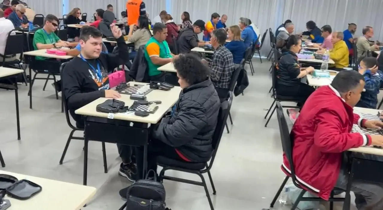 Leia mais sobre o artigo Copa Brasil de Xadrez para Deficientes Visuais em JF tem recorde de participação