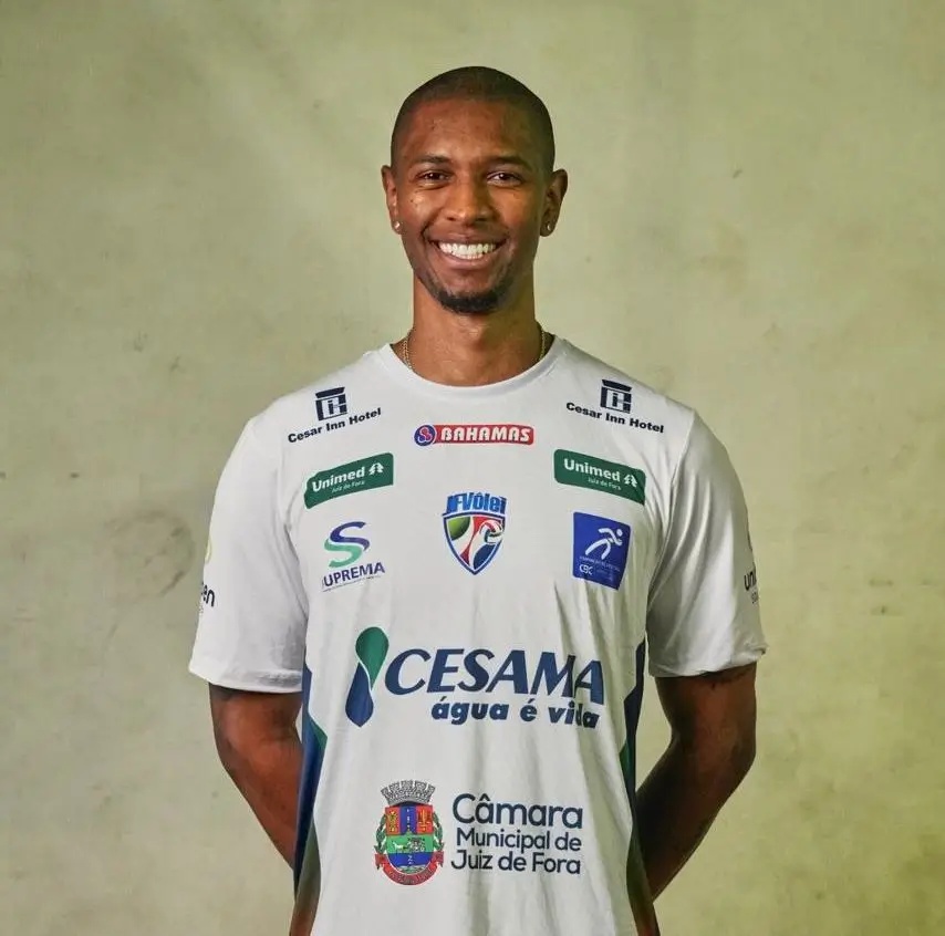 Leia mais sobre o artigo A caminho da estreia na Superliga, JF Vôlei anuncia contratação de ponteiro